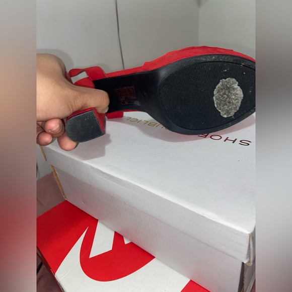 Worn One Time. - Picture 2 of 2